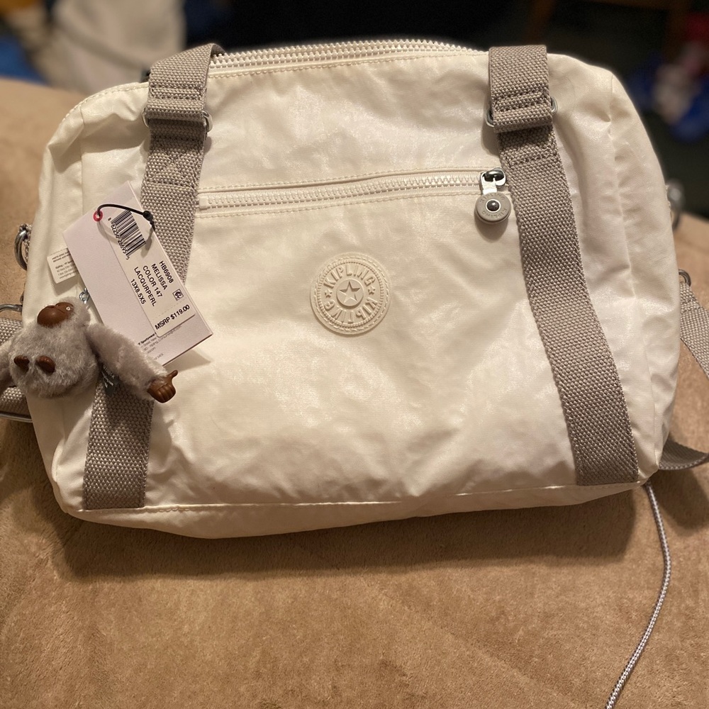 Beautiful Kipling purse in Lacquer pearl color. New with tags! - Picture 6 of 7